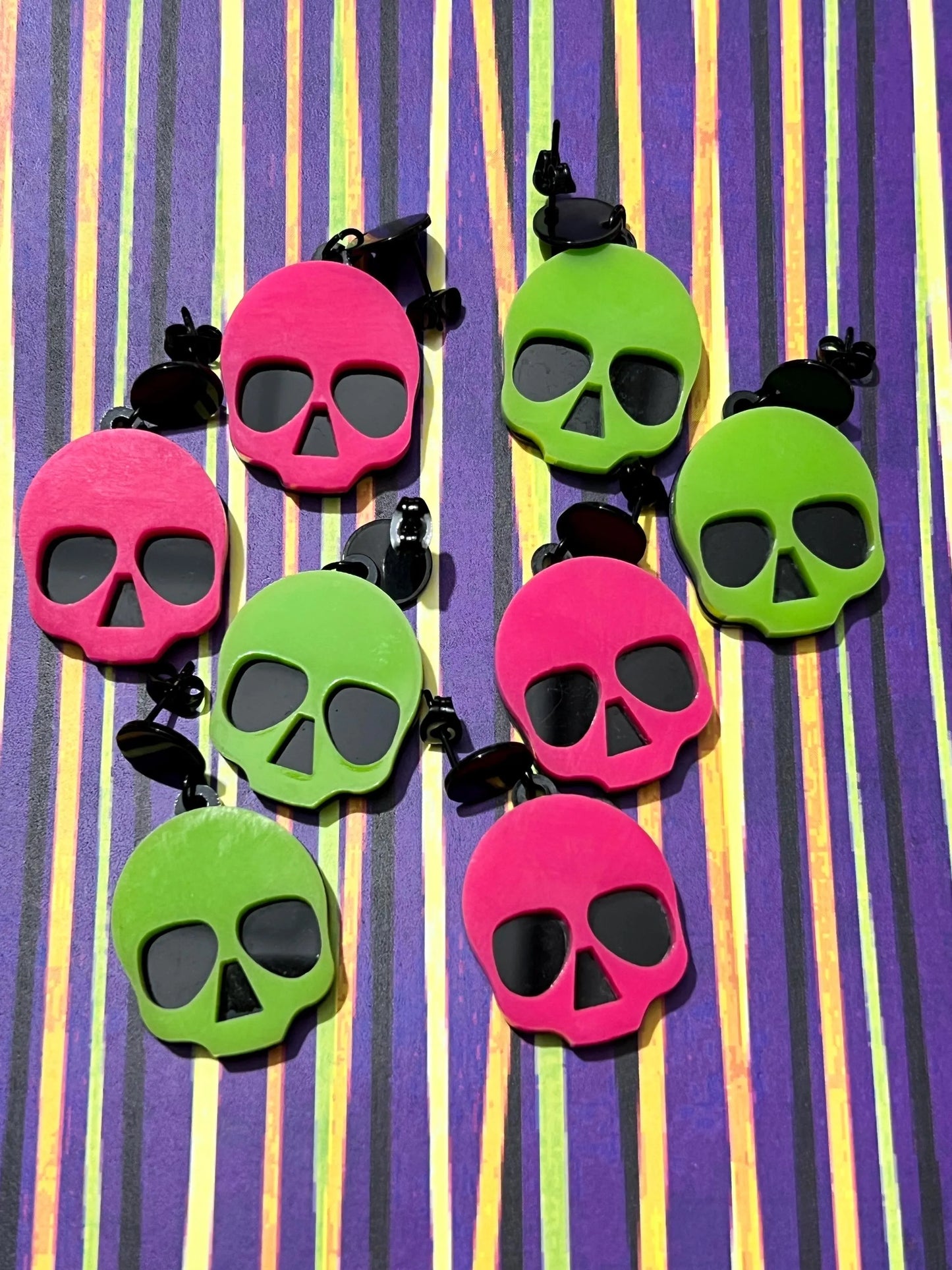 Groovy Ghoulie Skull Earrings